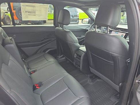 New 2026 Jeep Cherokee Overland w/ Trailer Tow Group image 11