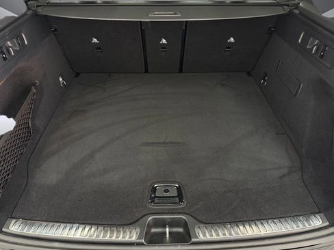 Used 2023 Mercedes-Benz GLC 300 image 31