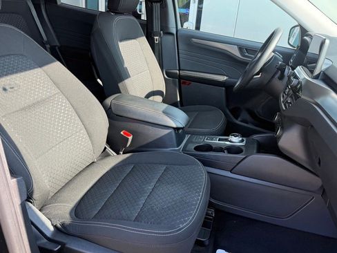 Certified 2023 Ford Escape Active AWD/4WD image 11