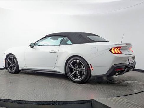 Used 2024 Ford Mustang Premium RWD image 31