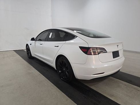 Used 2019 Tesla Model 3 Standard Range RWD image 3