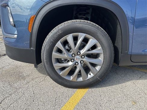 New 2026 Buick Enclave Preferred w/ Power Package image 10