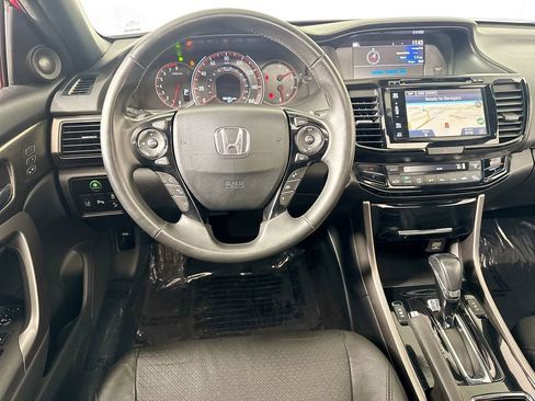Used 2017 Honda Accord Touring image 26