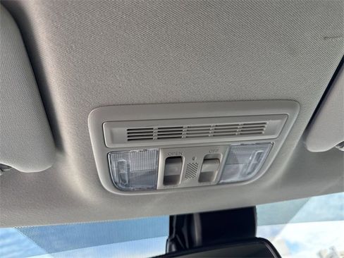 Used 2021 Honda HR-V EX-L image 27