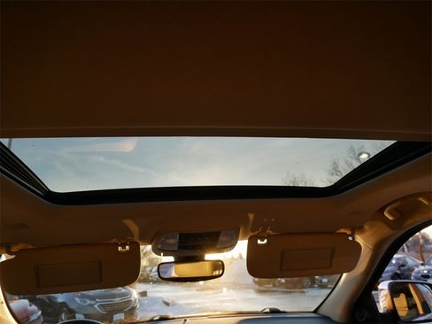 Used 2017 Jeep Grand Cherokee Limited w/ Trailer Tow Group IV image 22