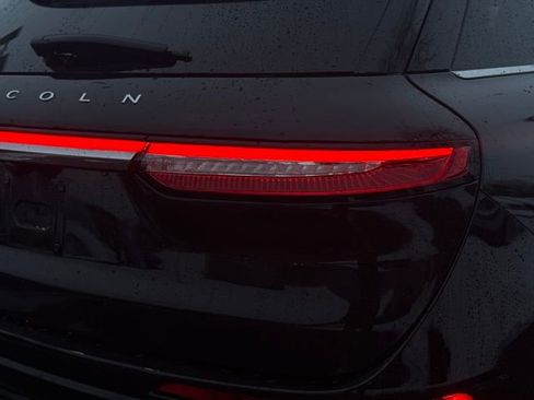 Certified 2022 Lincoln Corsair Reserve w/ Equipment Group 201A image 9