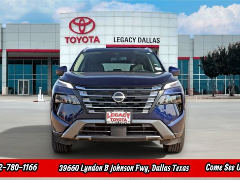 Used 2026 Nissan Rogue SL FWD image 5
