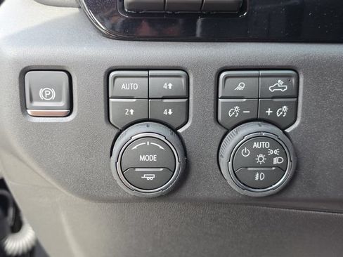 New 2026 Chevrolet Silverado 1500 ZR2 AWD/4WD image 33