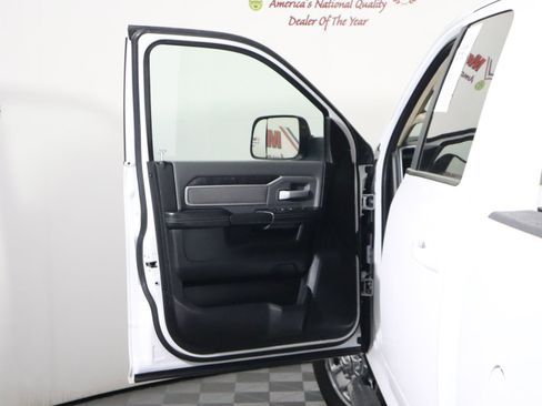 Used 2020 RAM 2500 Big Horn image 24