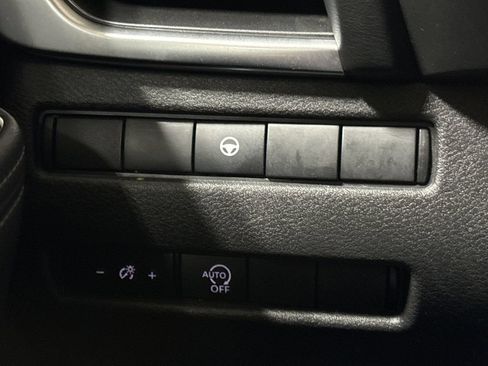 Used 2023 Nissan Rogue SV FWD image 18