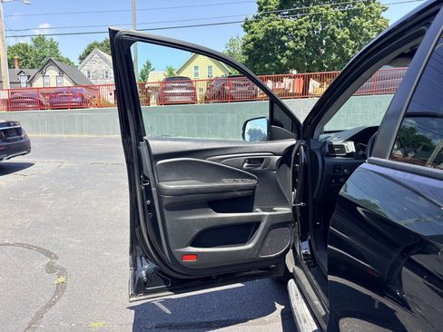 Used 2018 Honda Pilot EX-L image 9