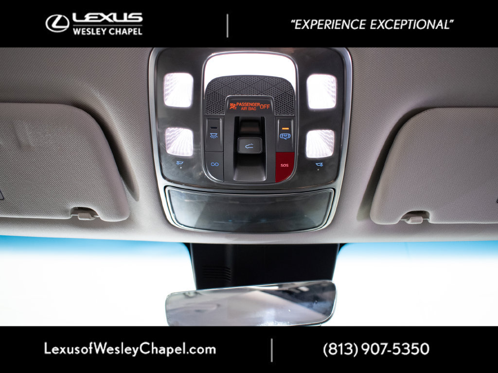 Used 2023 Genesis GV70 2.5T w/ Select Package AWD/4WD image 18