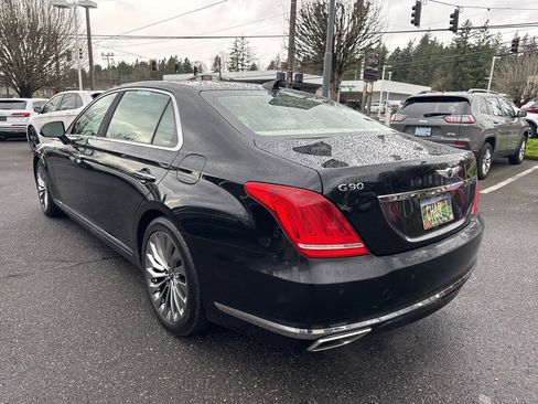 Used 2017 Genesis G90 3.3T Premium image 5