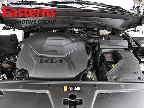 Used 2022 Kia Telluride LX AWD/4WD image 7