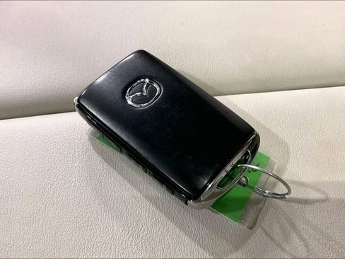 Certified 2024 MAZDA CX-90 3.3 Turbo w/ Premium Plus Pkg image 11