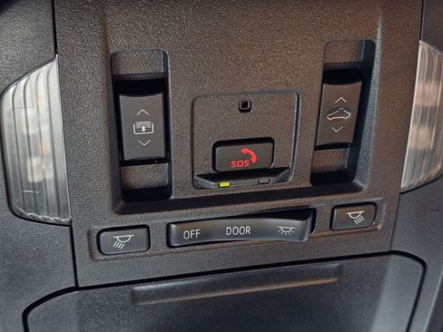 Used 2024 Toyota Highlander Platinum image 39