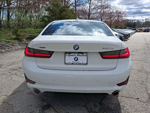 Used 2022 BMW 330e xDrive w/ Premium Package AWD/4WD image 5