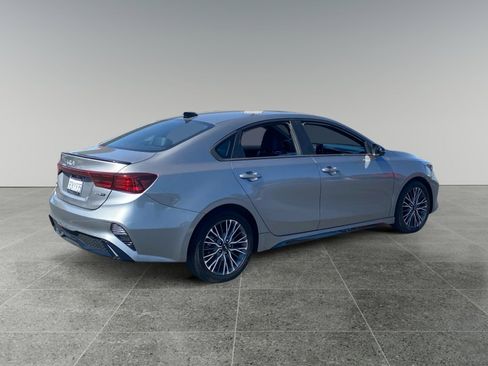 Used 2023 Kia Forte GT-Line w/ GT-Line Premium Package image 5