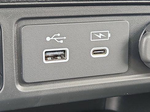 New 2025 Honda Pilot Touring image 16