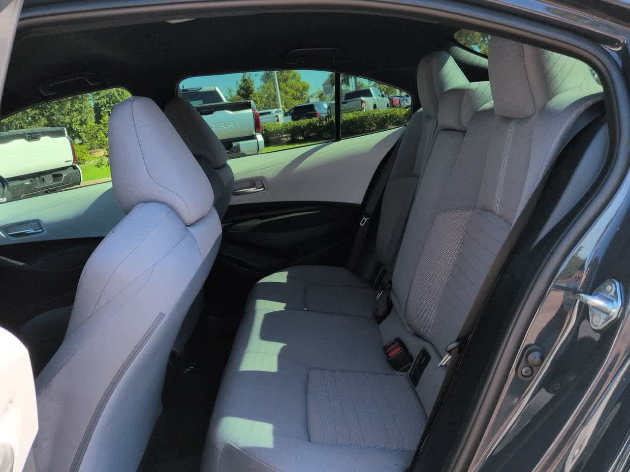 Certified 2026 Toyota Corolla SE w/ SE Package FWD image 13