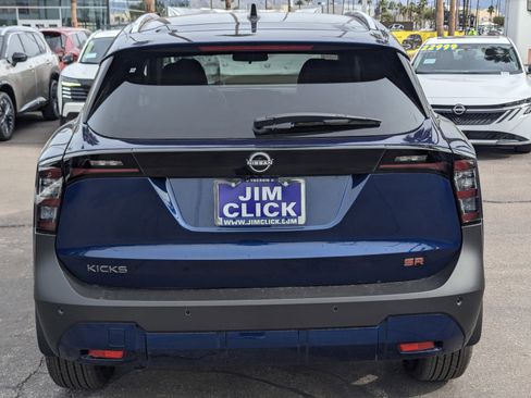 New 2026 Nissan Kicks SR FWD image 3