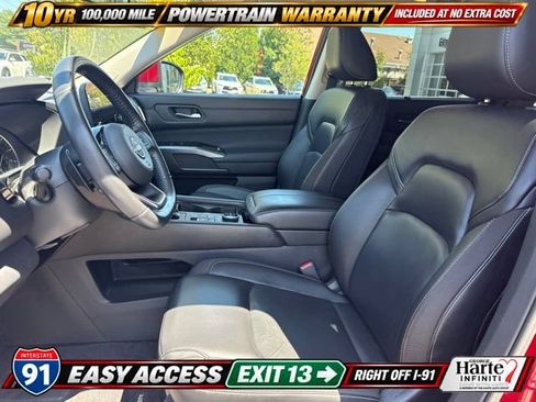 Used 2023 Nissan Pathfinder SL w/ SL Premium Package AWD/4WD image 10