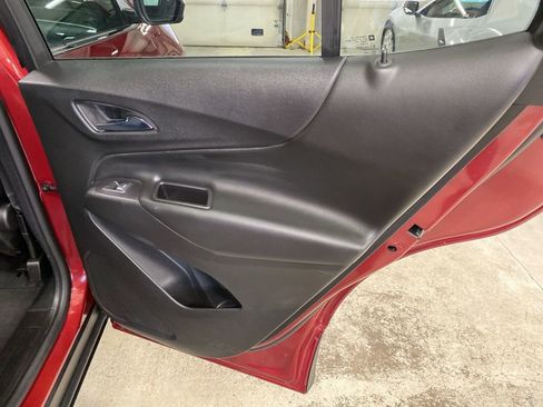 Used 2019 Chevrolet Equinox LT image 13