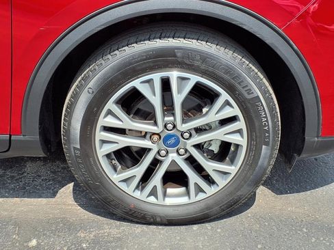 Used 2022 Ford Escape SEL image 9