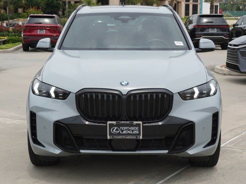 Used 2025 BMW X5 xDrive40i w/ M Sport Package AWD/4WD image 2