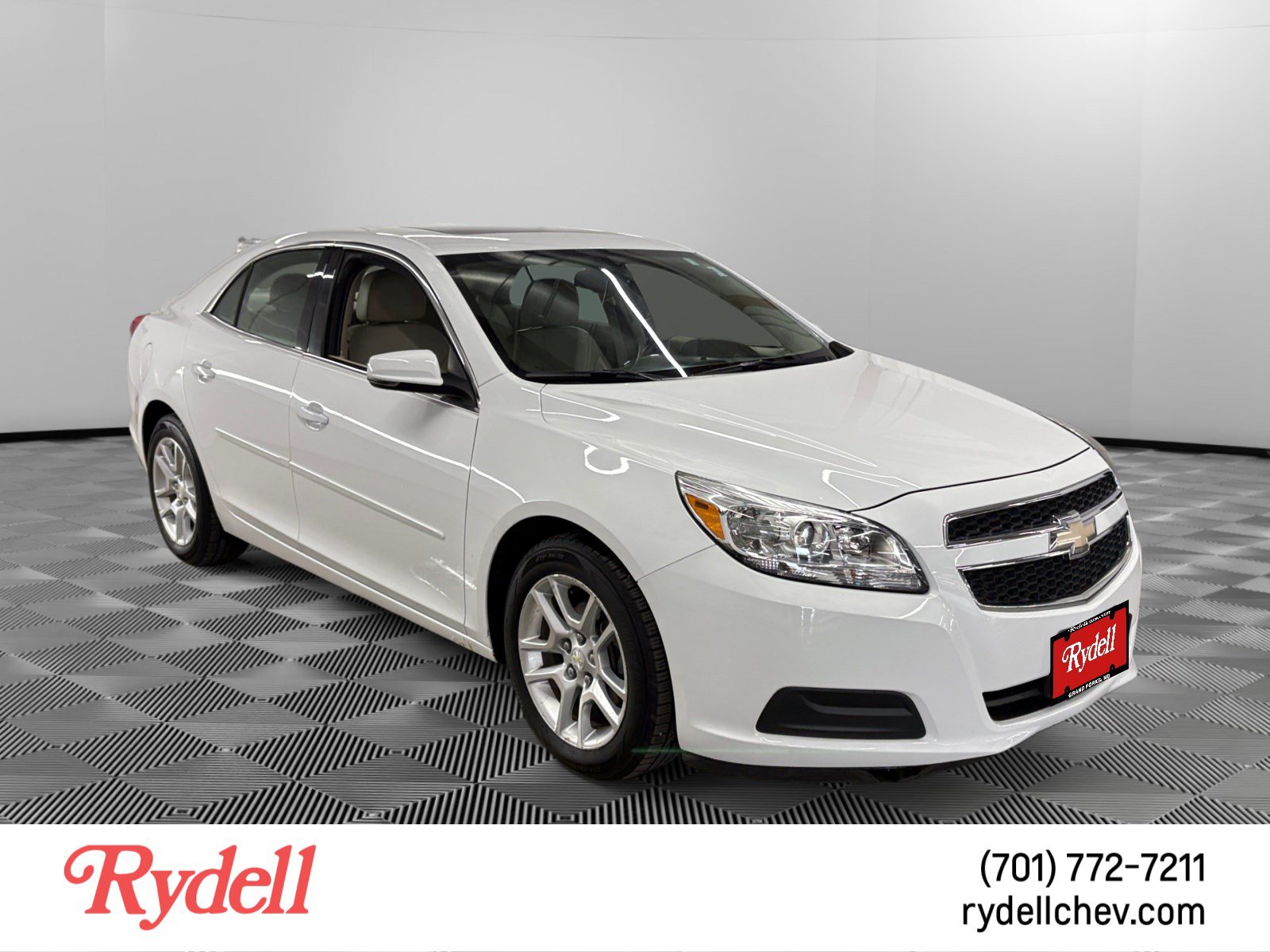 Used 2013 Chevrolet Malibu LT w/ Power Convenience Package FWD image 7