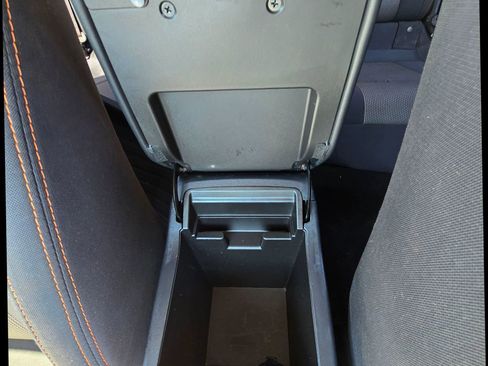 Used 2018 Subaru Crosstrek 2.0i Premium w/ Eyesight System image 22