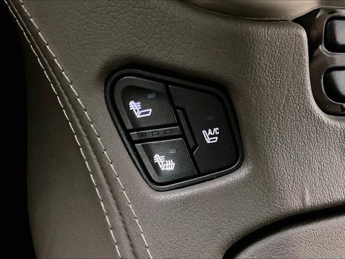 Used 2016 GMC Yukon Denali w/ Open Road Package image 36