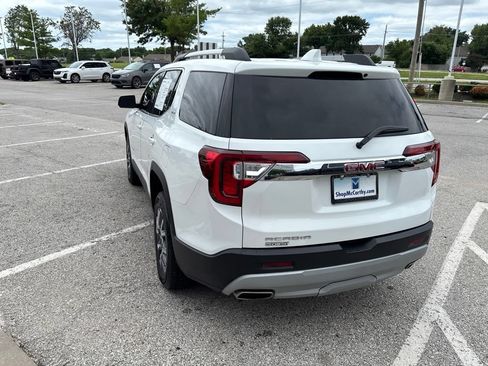 Used 2023 GMC Acadia SLT FWD image 20