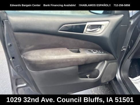 Used 2014 Nissan Pathfinder SV w/ Trailer Tow Package AWD/4WD image 15