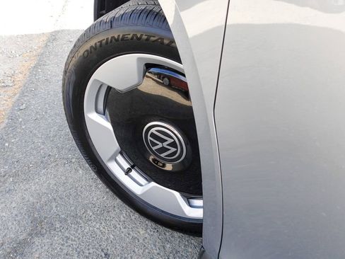 New 2025 Volkswagen ID. Buzz Pro S image 8