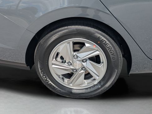 New 2026 Hyundai Elantra SE FWD image 31