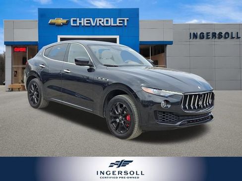 Used 2020 Maserati Levante image 1