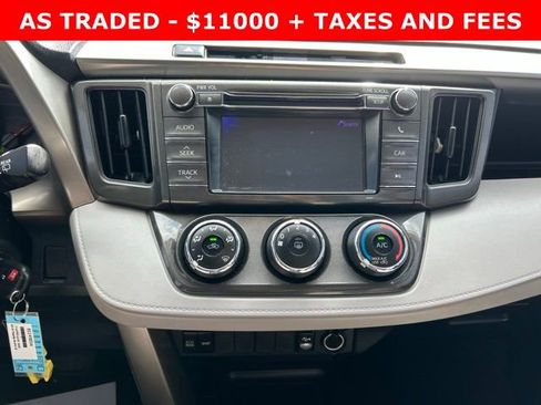 Used 2013 Toyota RAV4 LE FWD image 22