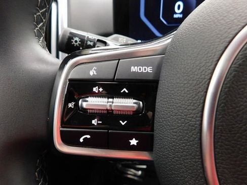 Used 2025 Kia Sorento SX image 42