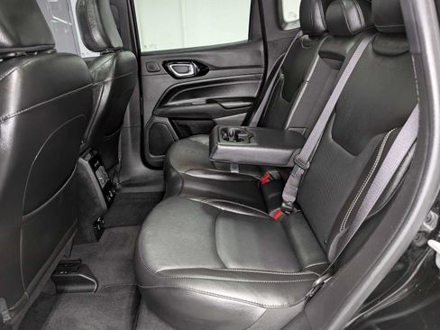 Used 2022 Jeep Compass High Altitude AWD/4WD image 22