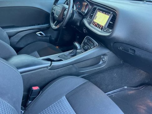 Used 2022 Dodge Challenger R/T w/ Blacktop Package image 16