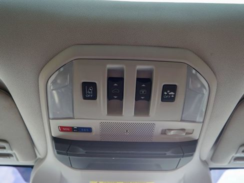 Used 2019 Subaru Ascent Touring w/ Popular Package #2A AWD/4WD image 30