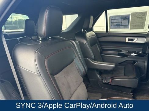 Certified 2022 Ford Explorer ST-Line w/ Class IV Trailer Tow Package image 29