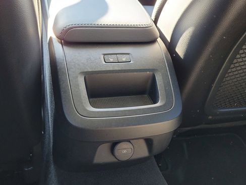 Certified 2025 Volvo V60 B5 Cross Country Plus image 14