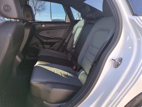 Certified 2025 Volkswagen Jetta GLI Autobahn image 30