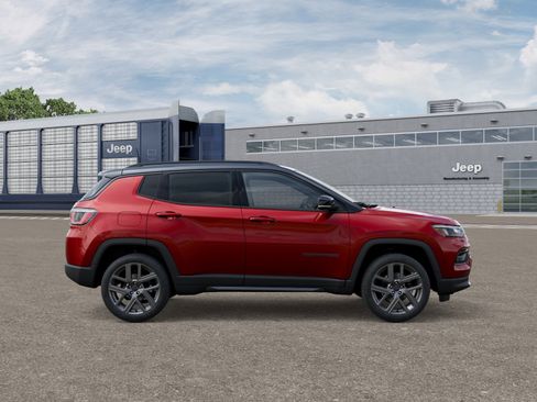New 2026 Jeep Compass Limited image 11