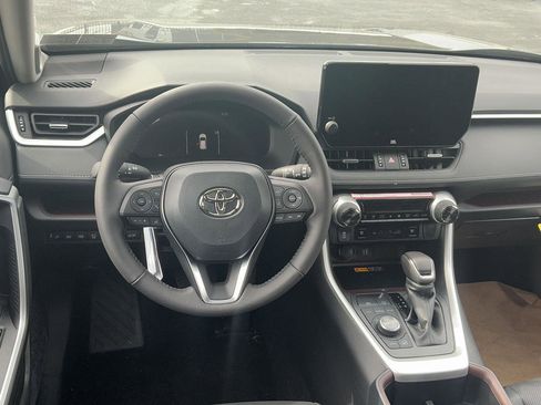 New 2025 Toyota RAV4 Limited image 10