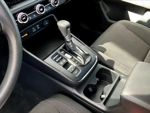 Used 2025 Honda CR-V EX image 17