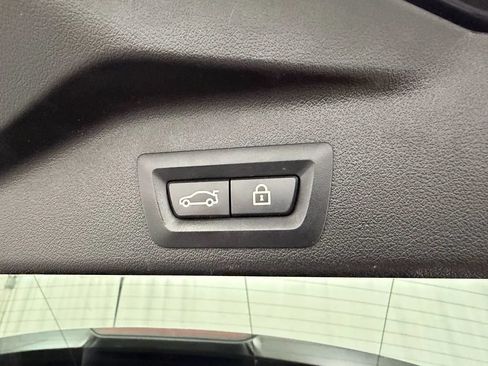 Used 2020 BMW X5 M50i AWD/4WD image 39