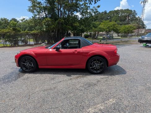 Used 2012 MAZDA MX-5 Miata Special Edition RWD image 7